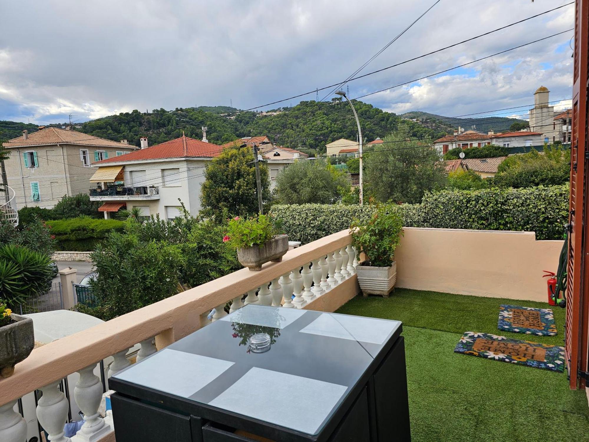 Studio 1 A La Trinite Proche De Nice, Monaco Et L'Italie מראה חיצוני תמונה